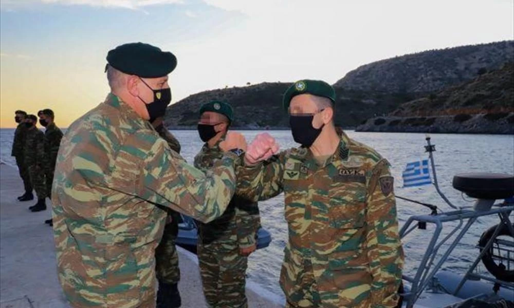 Τους πείραξε του μεμέτηδες που ο αρχηγός ΓΕΕΘΑ πήγε σε Ελληνικά νησιά!